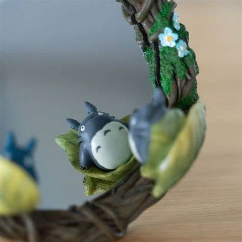 Mon Voisin Totoro - Miroir Totoro Guirlande de Fleurs