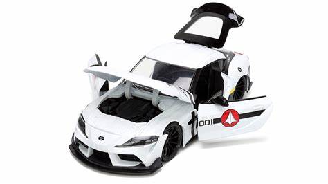 Robotech - 2020 Toyota Supra & Roy Focker Figure