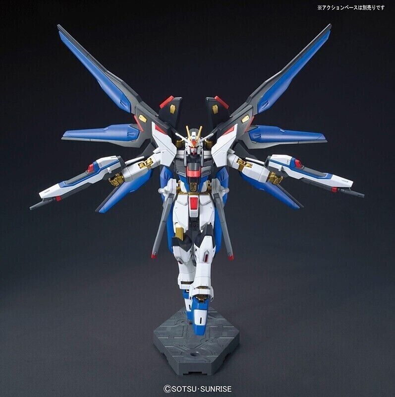 Gundam - Cosmic Era Strike Freedom Gundam Z.A.F.T. Mobile Suit 1/144 [HG]