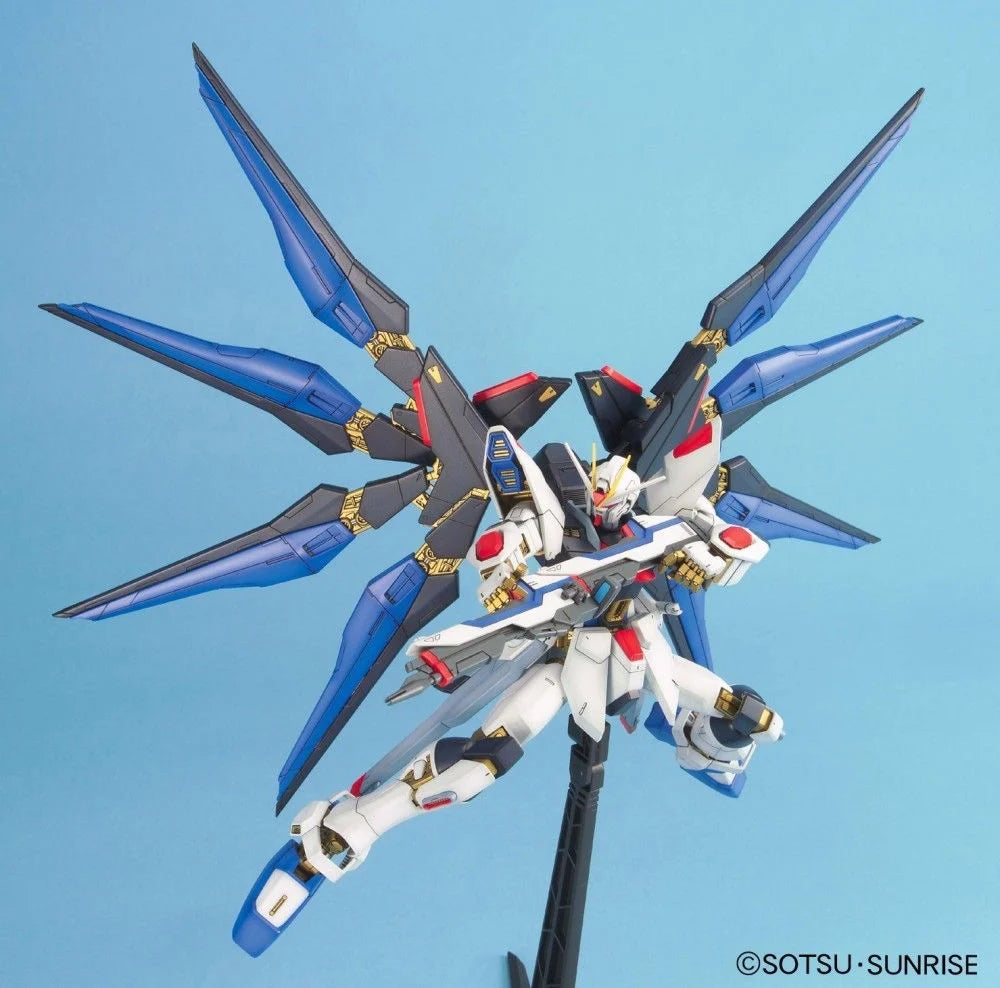 Gundam - Gundam Seed Strike Freedom Gundam 1/100 [MG]