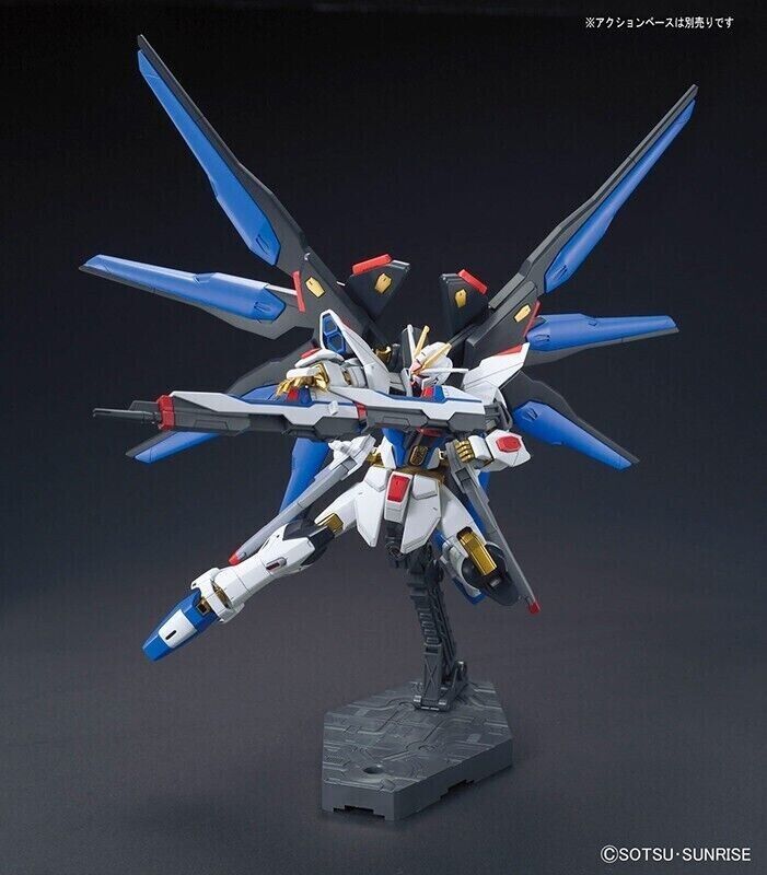 Gundam - Cosmic Era Strike Freedom Gundam Z.A.F.T. Mobile Suit 1/144 [HG]